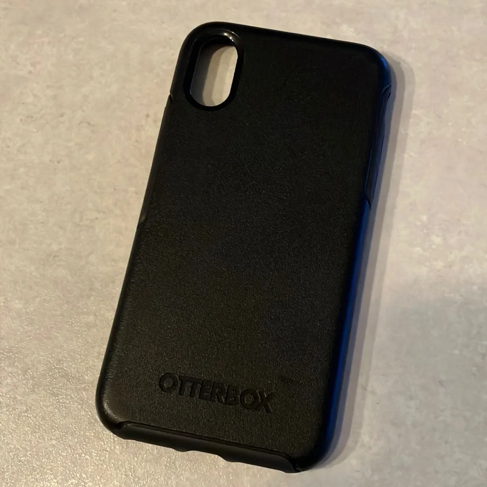 Barely used otterbox case - Picture 3 of 5